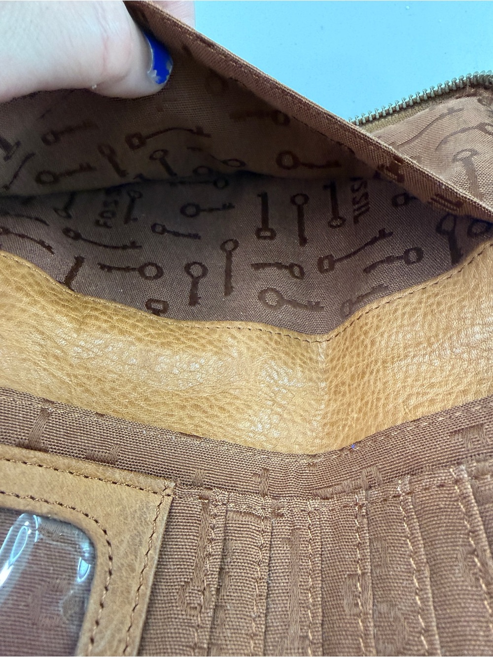 Vintage Fossil Leather Zip Around Wallet Brown Tan Key Print Lining - Picture 11 of 16